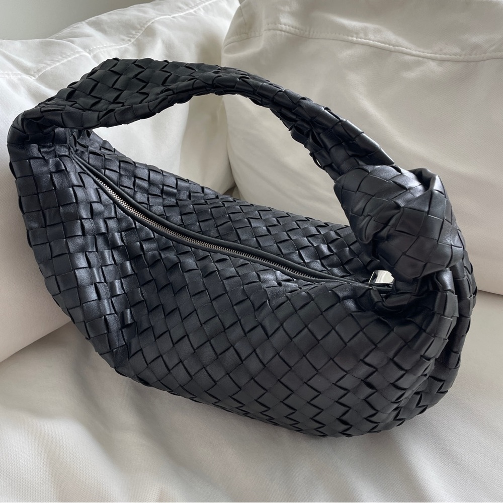 Size Small Bottega Veneta Jodie